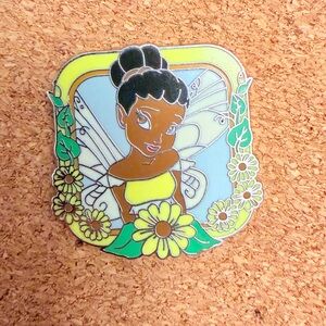 Authentic Disney Pixie Hollow Fairy Iridessa Pin